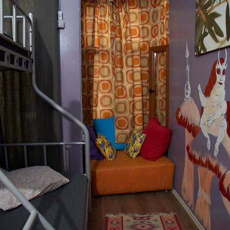 Chillout Lya Hostel & Lounge Istanbul Exterior photo