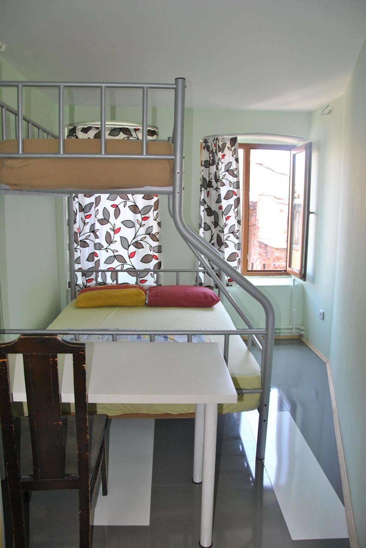 Chillout Lya Hostel & Lounge Istanbul Exterior photo